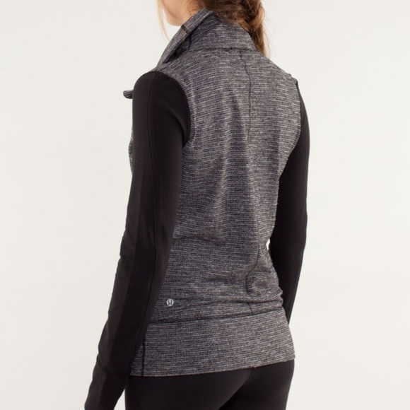 Lululemon Daily Yoga Jacket Coco Pique Black - Picture 2 of 5